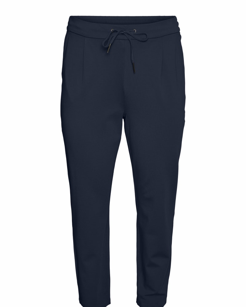 Front of plus size  by Vero Moda | Dia&Co | dia_product_style_image_id:176875
